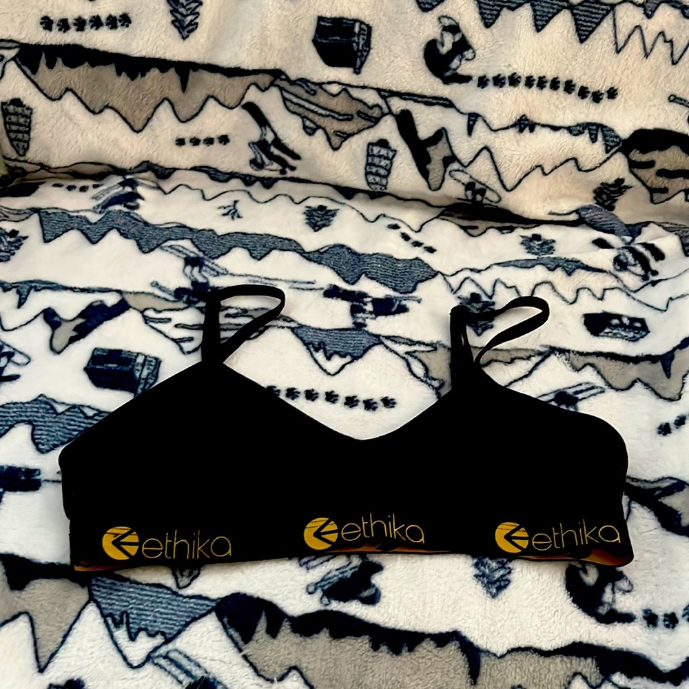 Ethika sportsbra